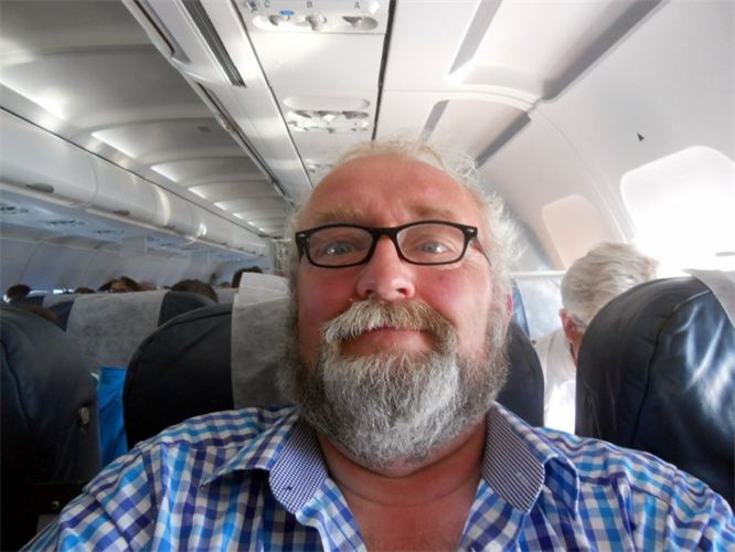 Juin 2015 selfie dans l'avion de retour de Malte