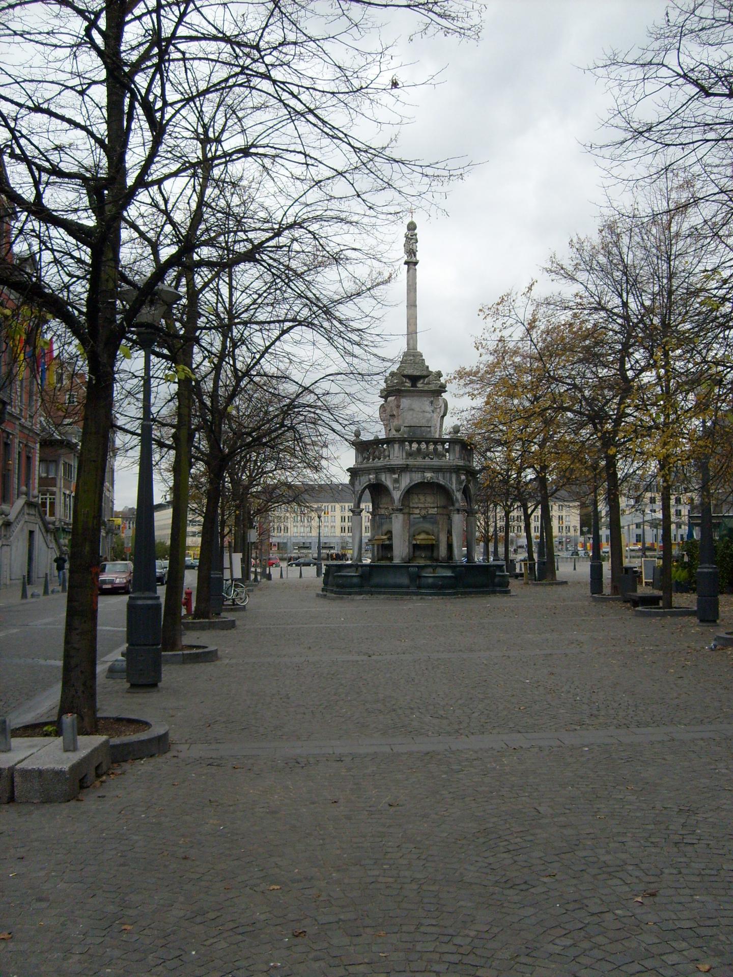 4 nov 07 le Perron de Liège