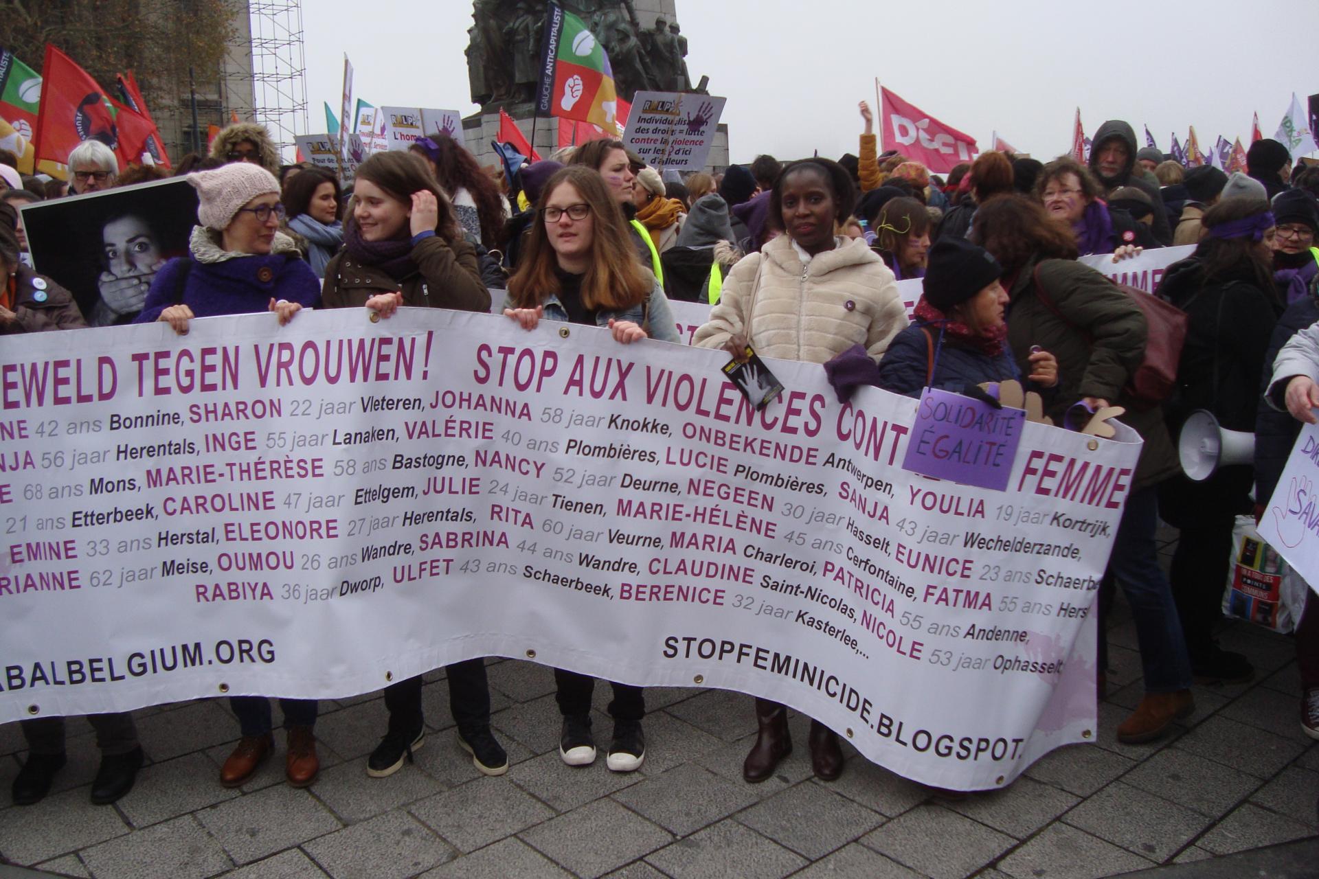 25 novembre 2018 Manif contre violences faites aux Femmes - Place Poelaert à BXL