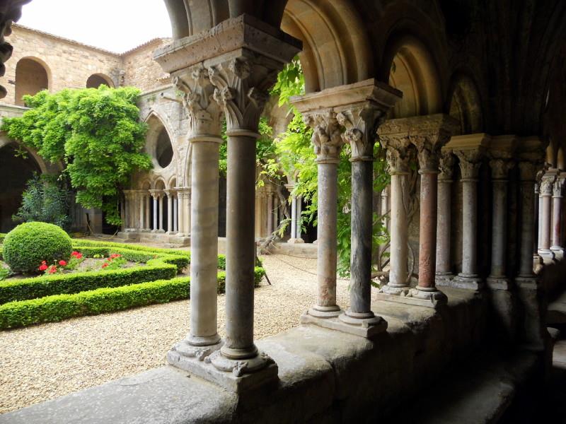 Fondfroide Jardin et colonnes