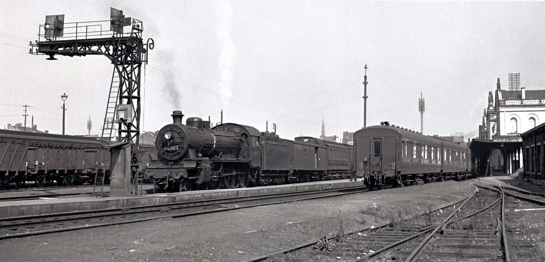 Liege gare de Longdoz 1954